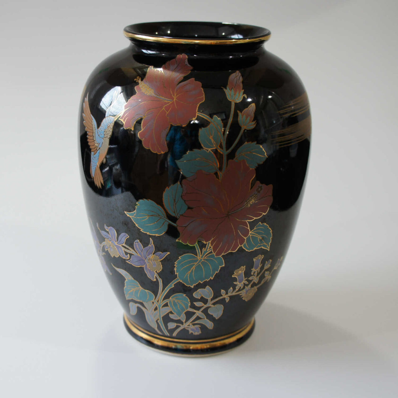 Kutani ceramic vase