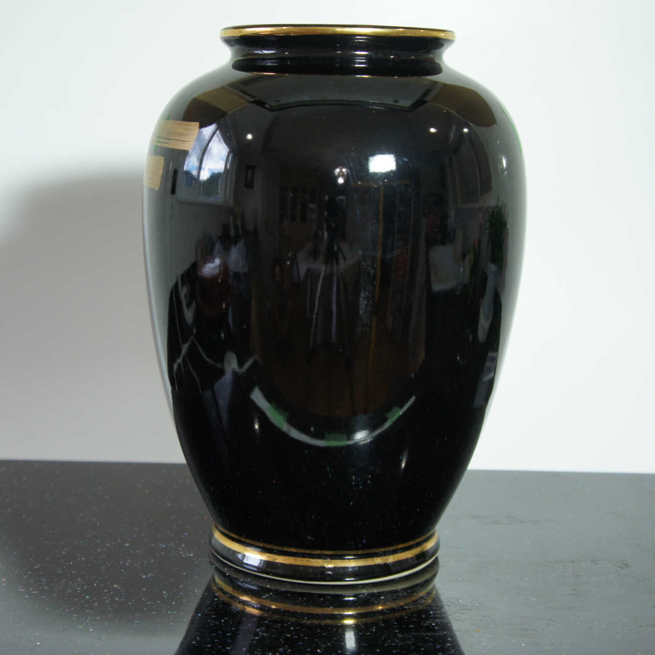 back side of Kutani Vase